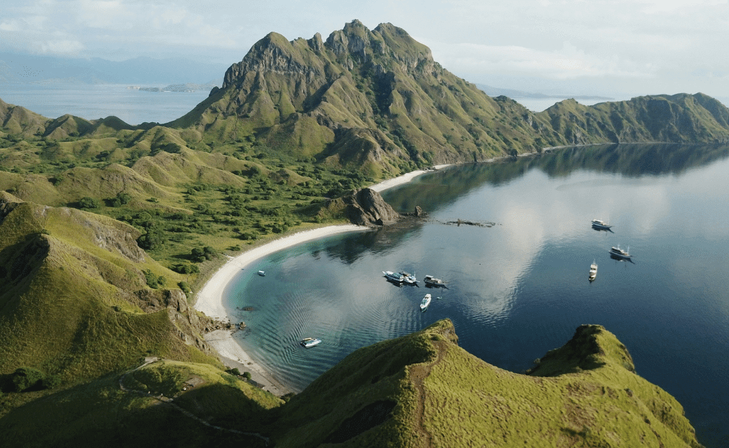 Poznávací zájezd na Sulawesi, Flores a plavba na Komodo